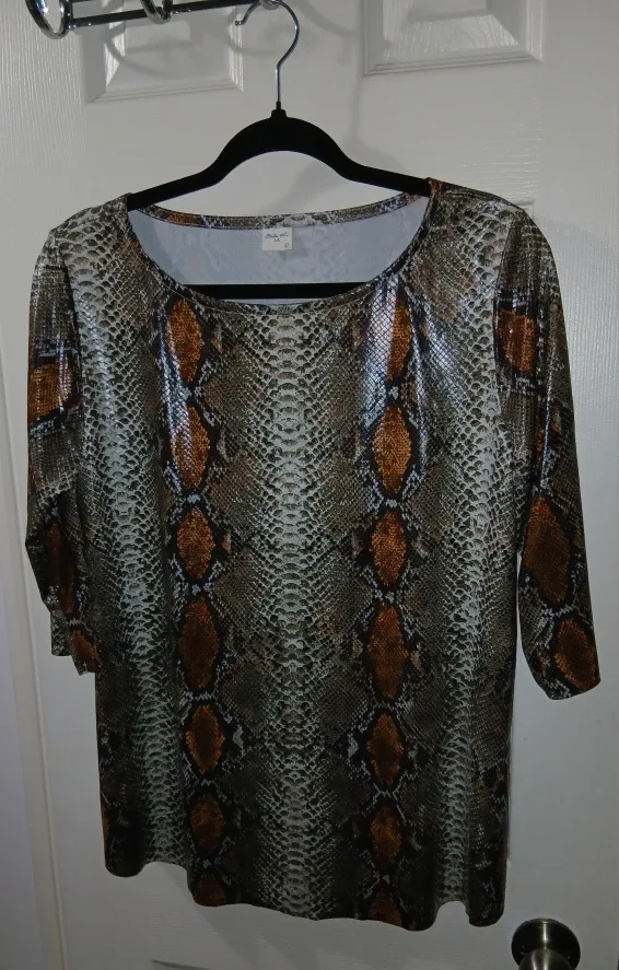 Studio Ko Snakeskin Print Top - Size L image indicator(7)
