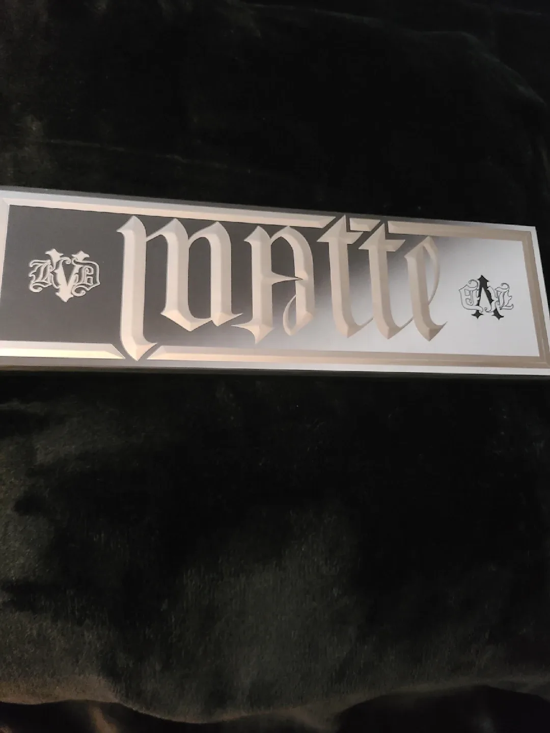 Kat Von D MetalMatte Eyeshadow Palette image indicator(4)