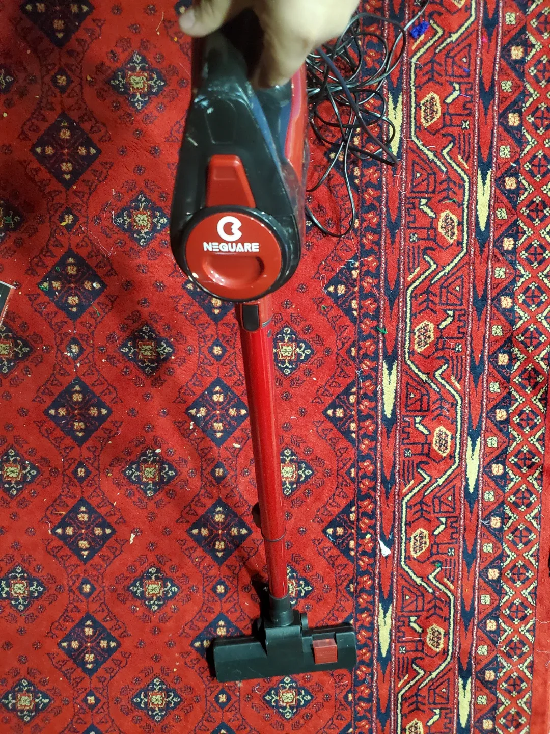 Nequare A17B Stick Vacuum - Red & Black image indicator(2)