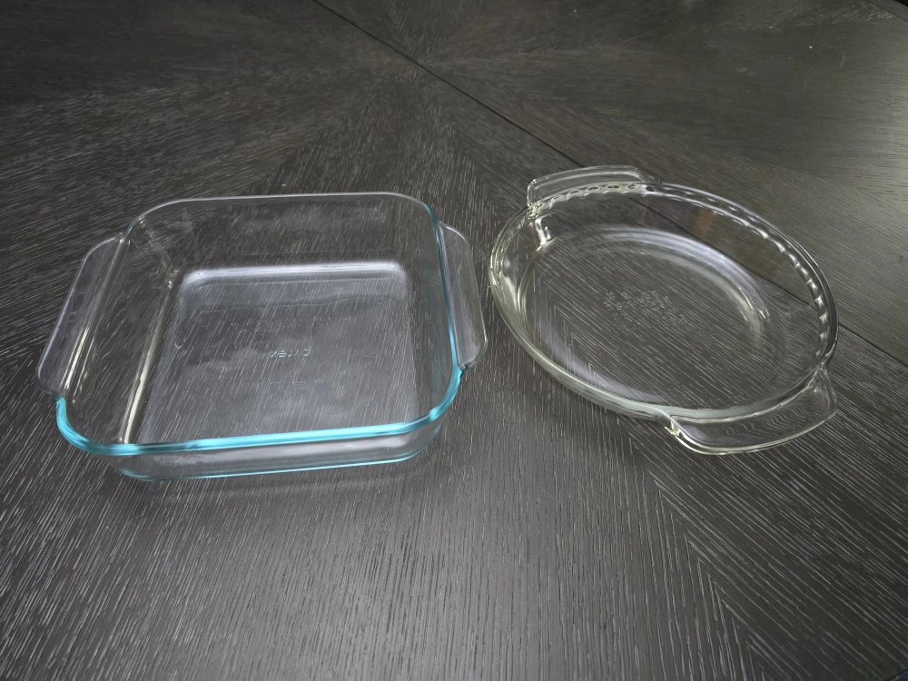 Pyrex Baking Dishes (2)