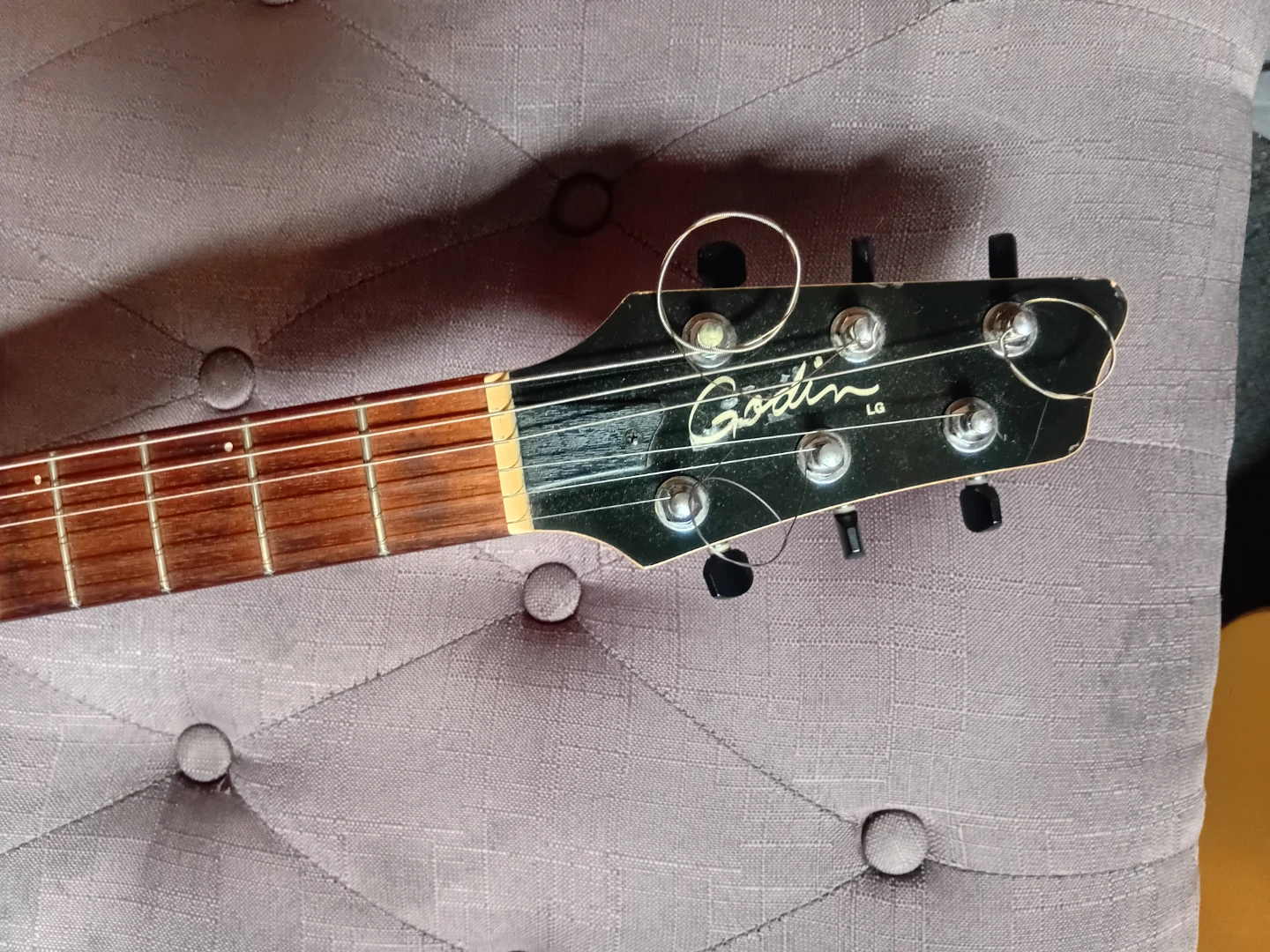 Godin LG Electric Guitar - photo 3