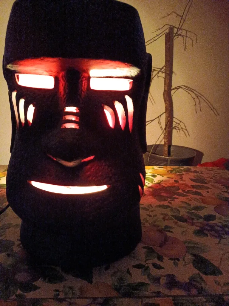 Tiki Head Table Lamp image indicator(2)