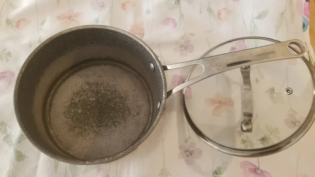 ROCK saucepan with Glass Lid image indicator(2)