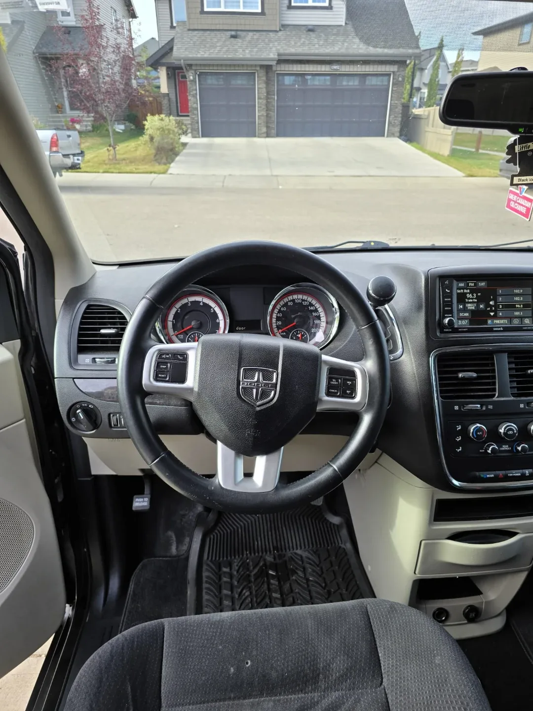 Black Dodge Grand Caravan