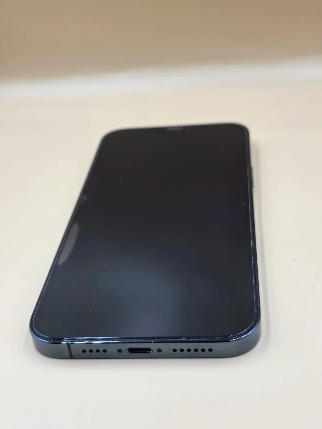 Apple iPhone 12 Pro, Pacific Blue, Box Included image indicator(3)