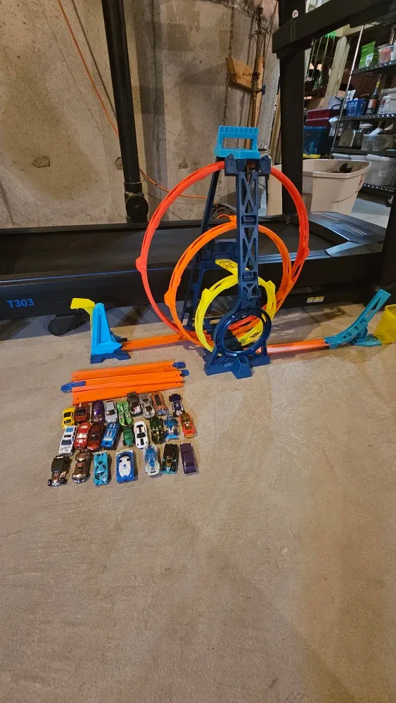 Hot Wheels Track Set with Cars