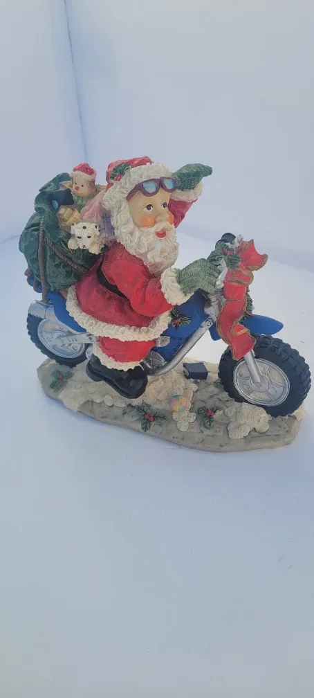 Santa on Motorcycle Figurine image indicator(4)