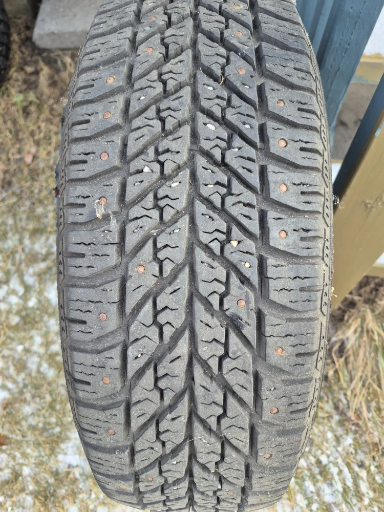 Goodyear Nordic Winter 195/60R15 Studded Tires