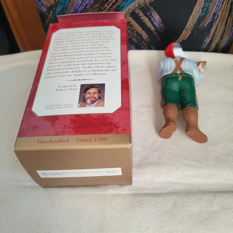 Hallmark Keepsake Ornament - The Toymaker's Gift image indicator(3)