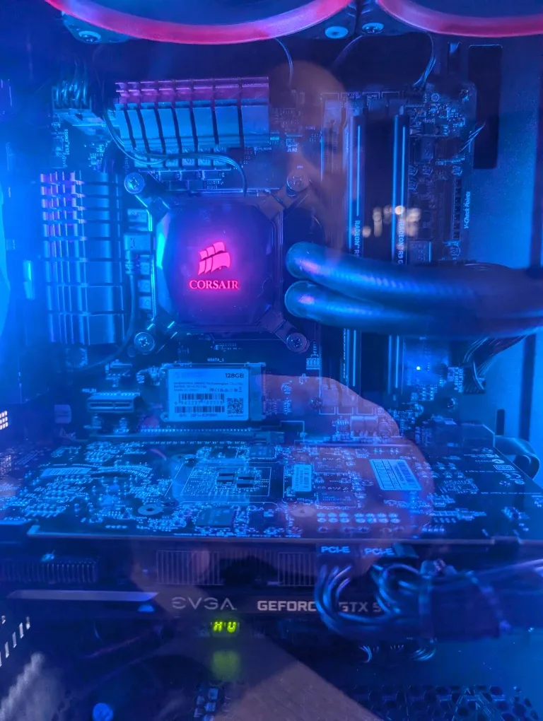 Custom Gaming PC - Intel i5-4670K, 16GB RAM, NVIDIA GTX 970 image indicator(8)