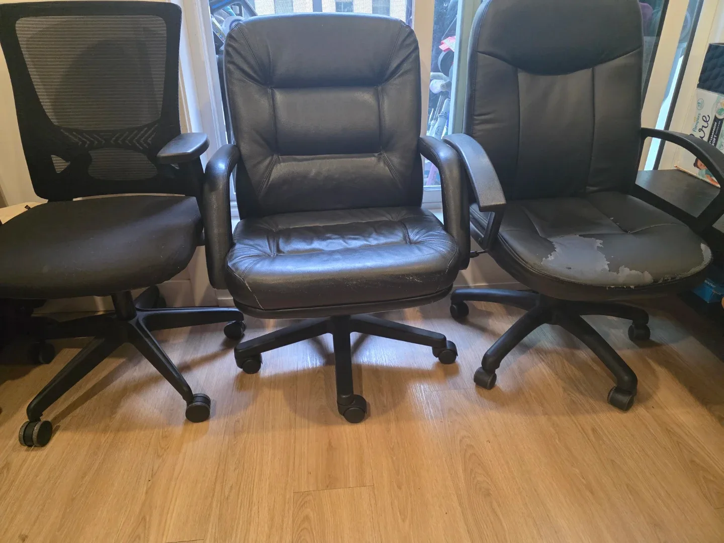 Office Chairs - Various Conditions image indicator(2)