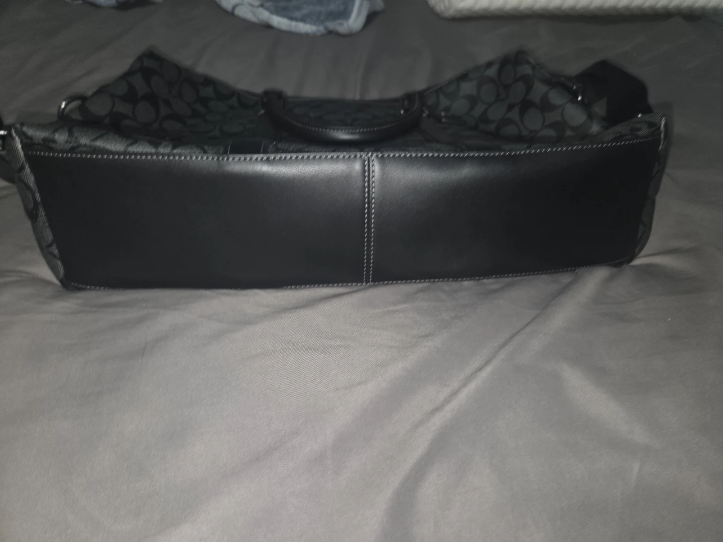 Leather duffle bag - photo 2
