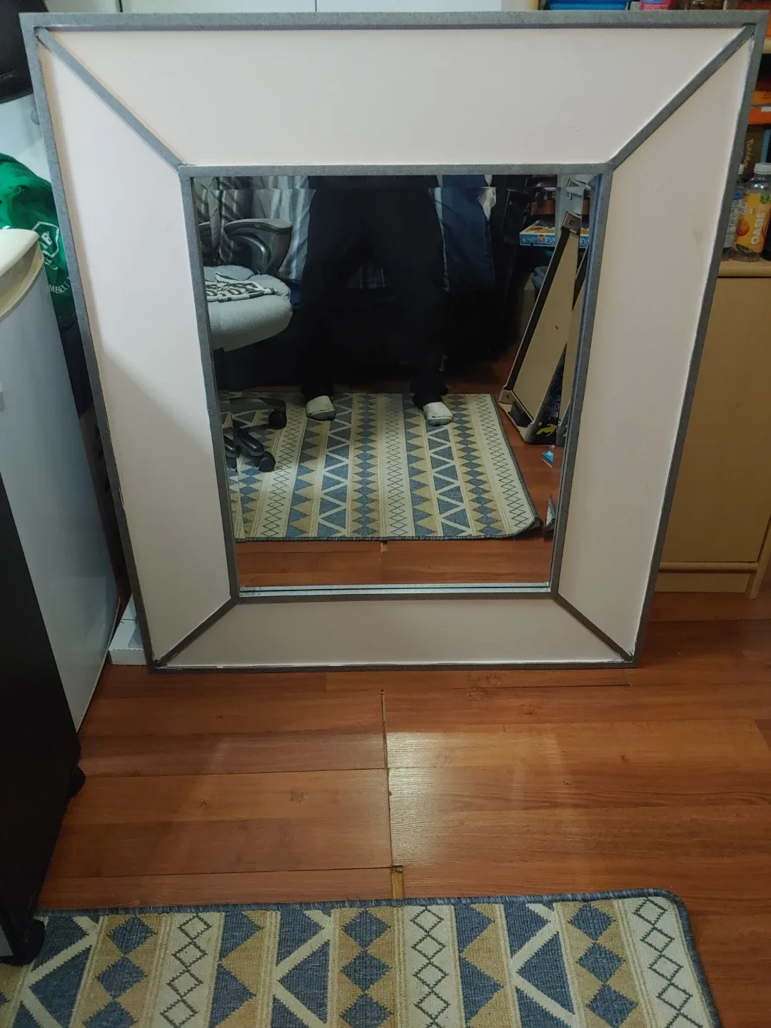 Large Framed Wall Mirror image indicator(2)