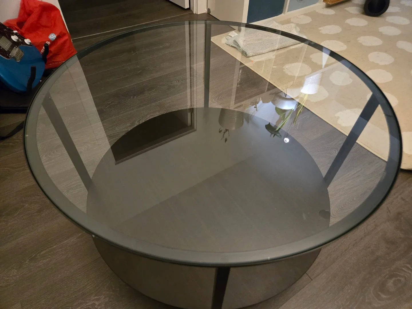 Round Glass Coffee Table image indicator(2)