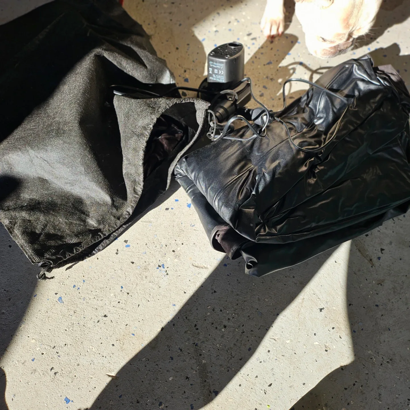 Inflatable vehicle bed image indicator(2)