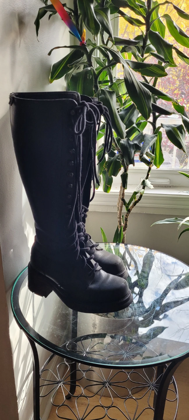 Black Lace-Up Knee-High Boots - Size 37