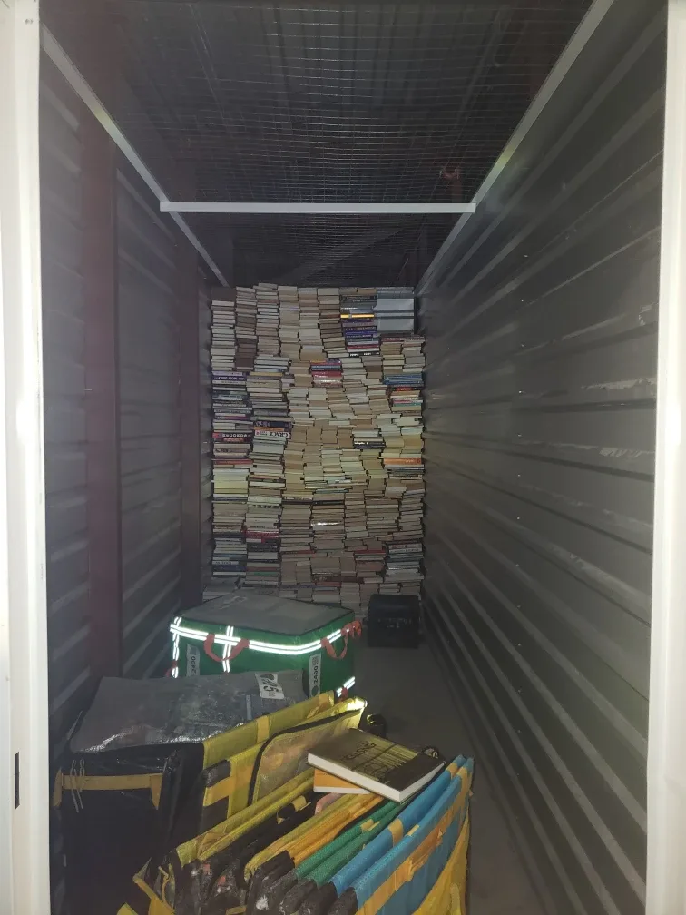 Books image indicator(2)