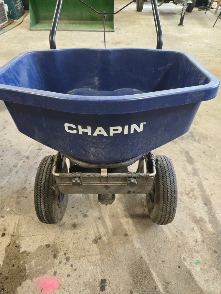 Chapin Broadcast Spreader image indicator(3)