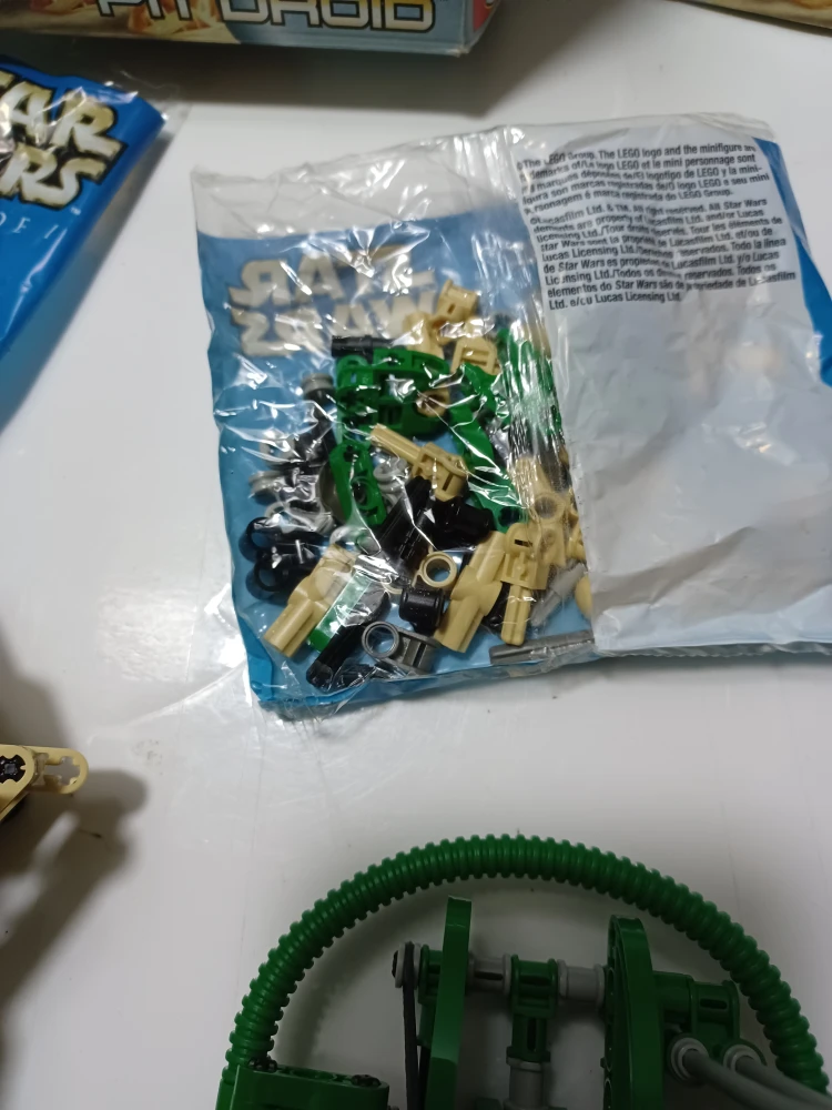 LEGO Technic Star Wars Pit Droid 8000 - photo 3