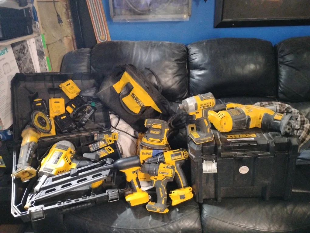 DeWalt Power Tools Set