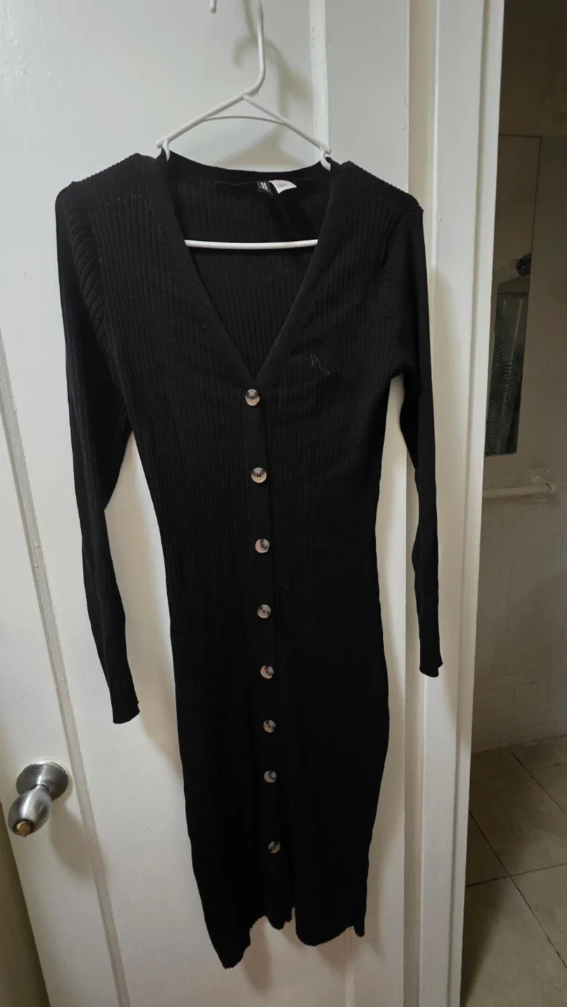 H&M Black Ribbed Button-Down Dress