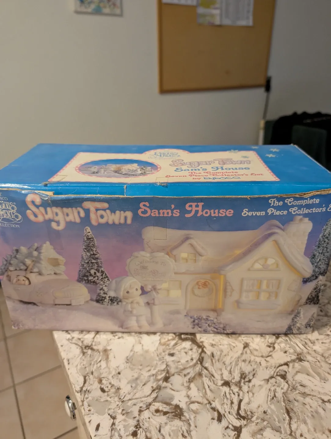 Precious Moments Sugar Town Sam's House Collector's Set image indicator(3)