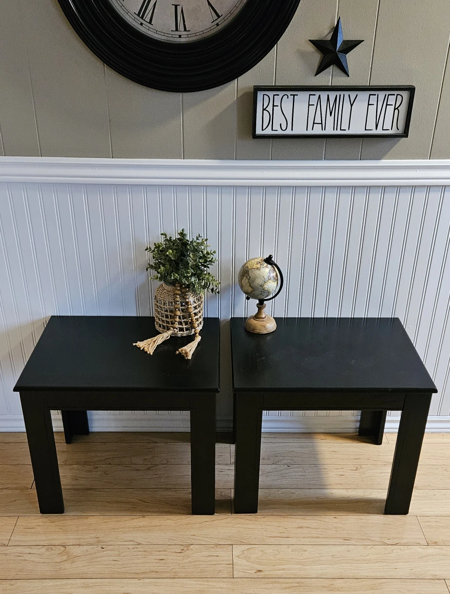 Wood end tables - photo 2