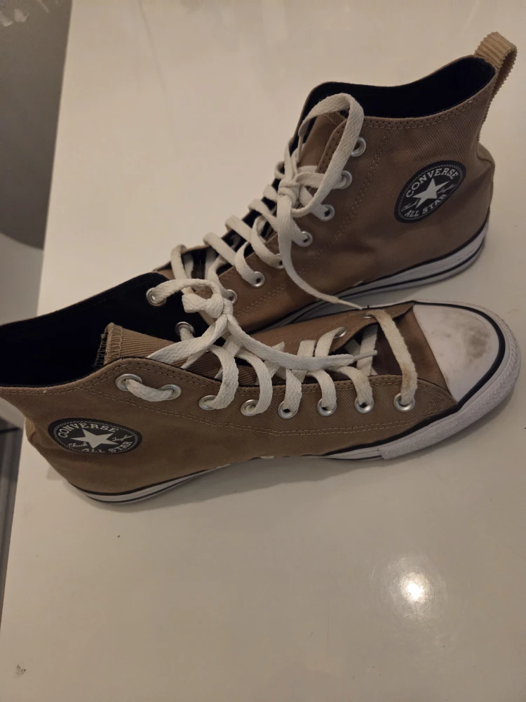 Converse Chuck Taylor All Star High Top - mens Size 9 - photo 2