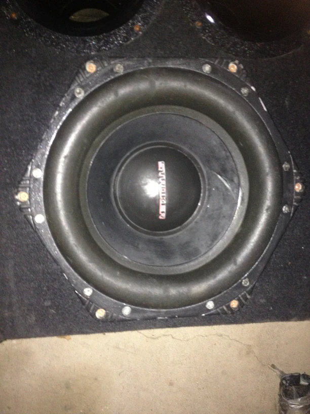 Cerwin Vega Custom Subwoofer Box - photo 2