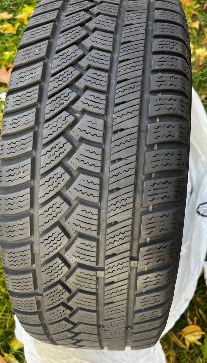 NEW 17" Toyota camry winter tires and rims. 215/55/17, 5 x 114.3 image indicator(2)