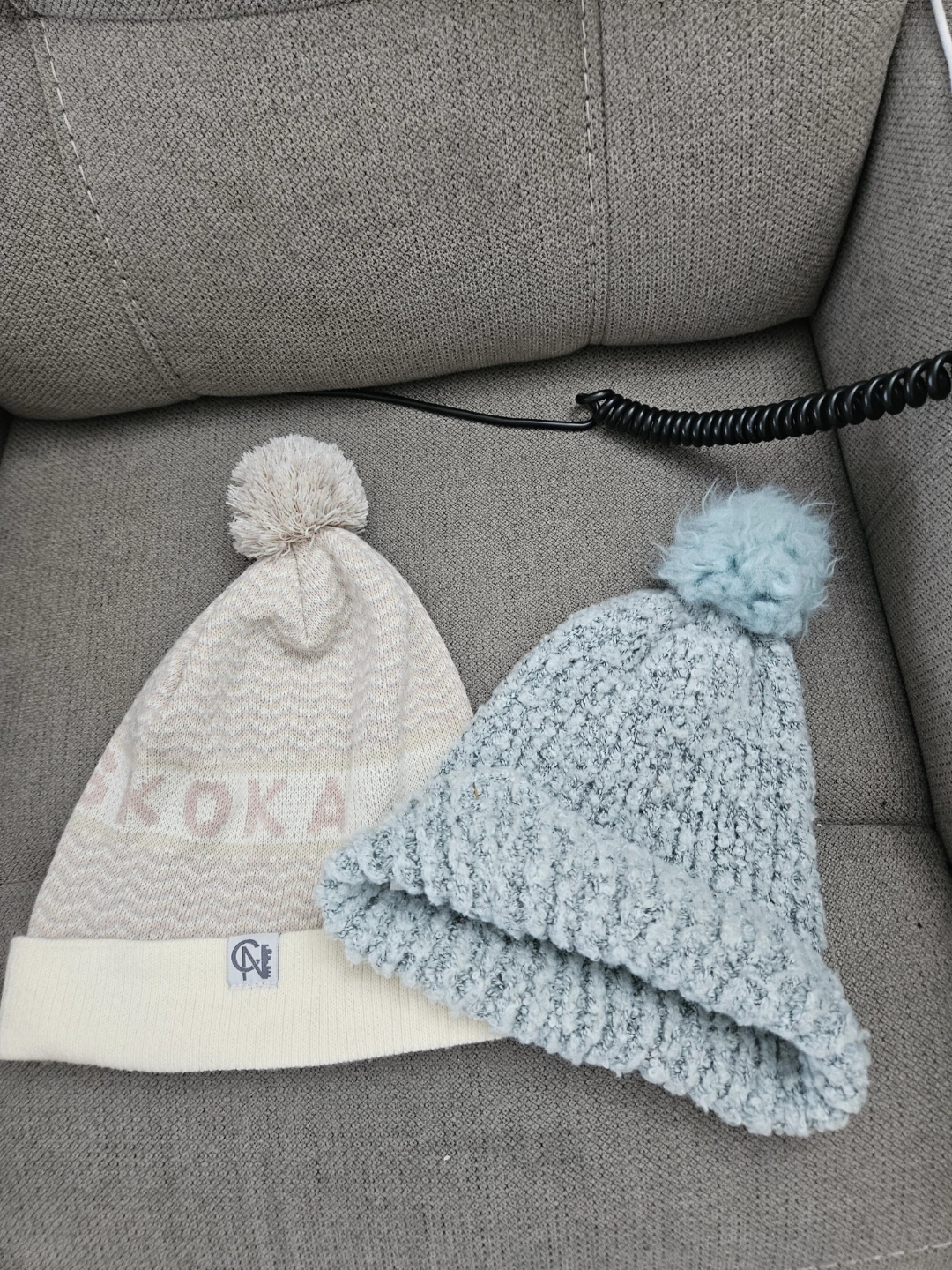 Muskoka Pom Pom Beanie Hat - Beige & Blue - photo 2