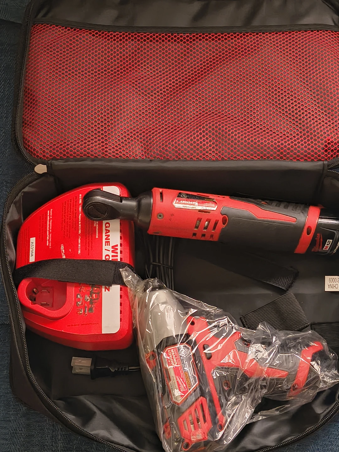 Milwaukee M12 FUEL Ratchet & Impact Wrench Combo Kit - photo 4