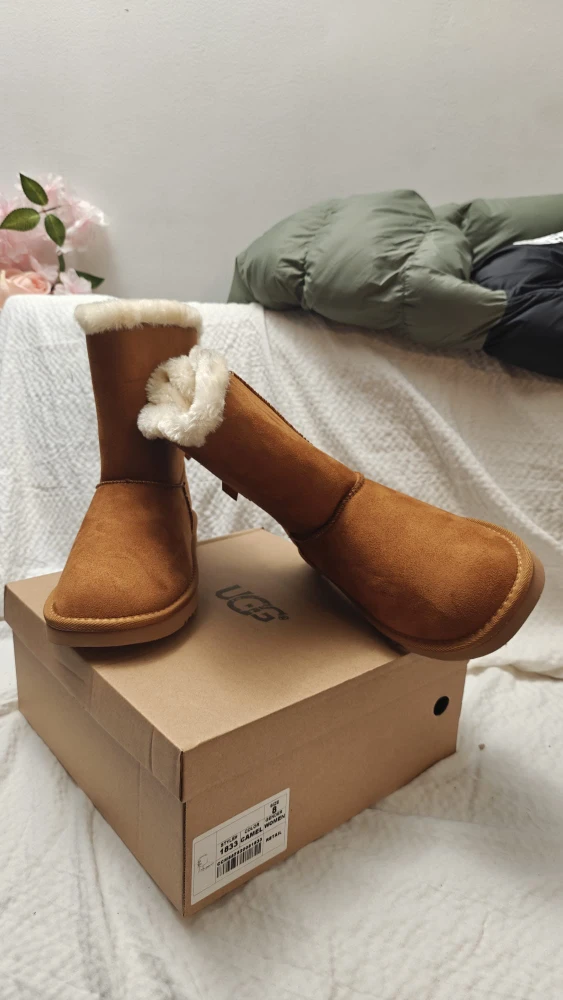 UGG  Bailey Bow II Boot -