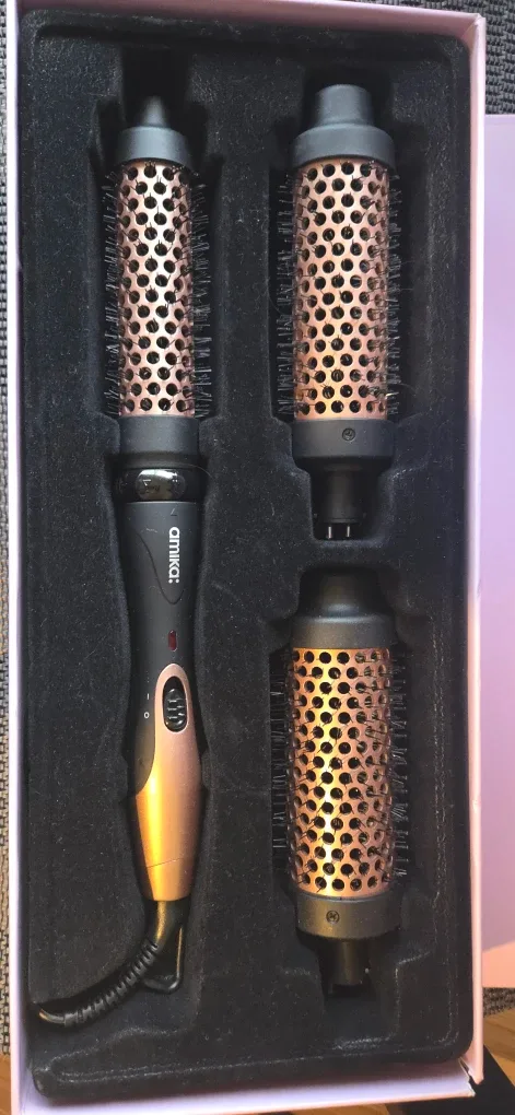 Amika Blowout Babe Interchangeable Thermal Brush image indicator(2)