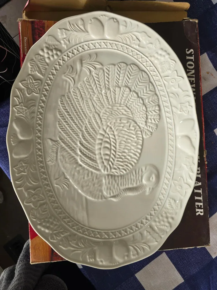 Stoneware Turkey Platter image indicator(2)