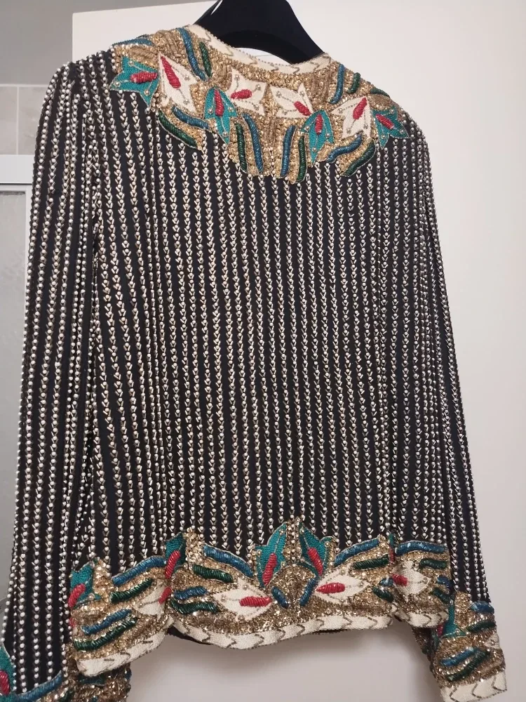 Beaded Silk Jacket - Size M image indicator(7)