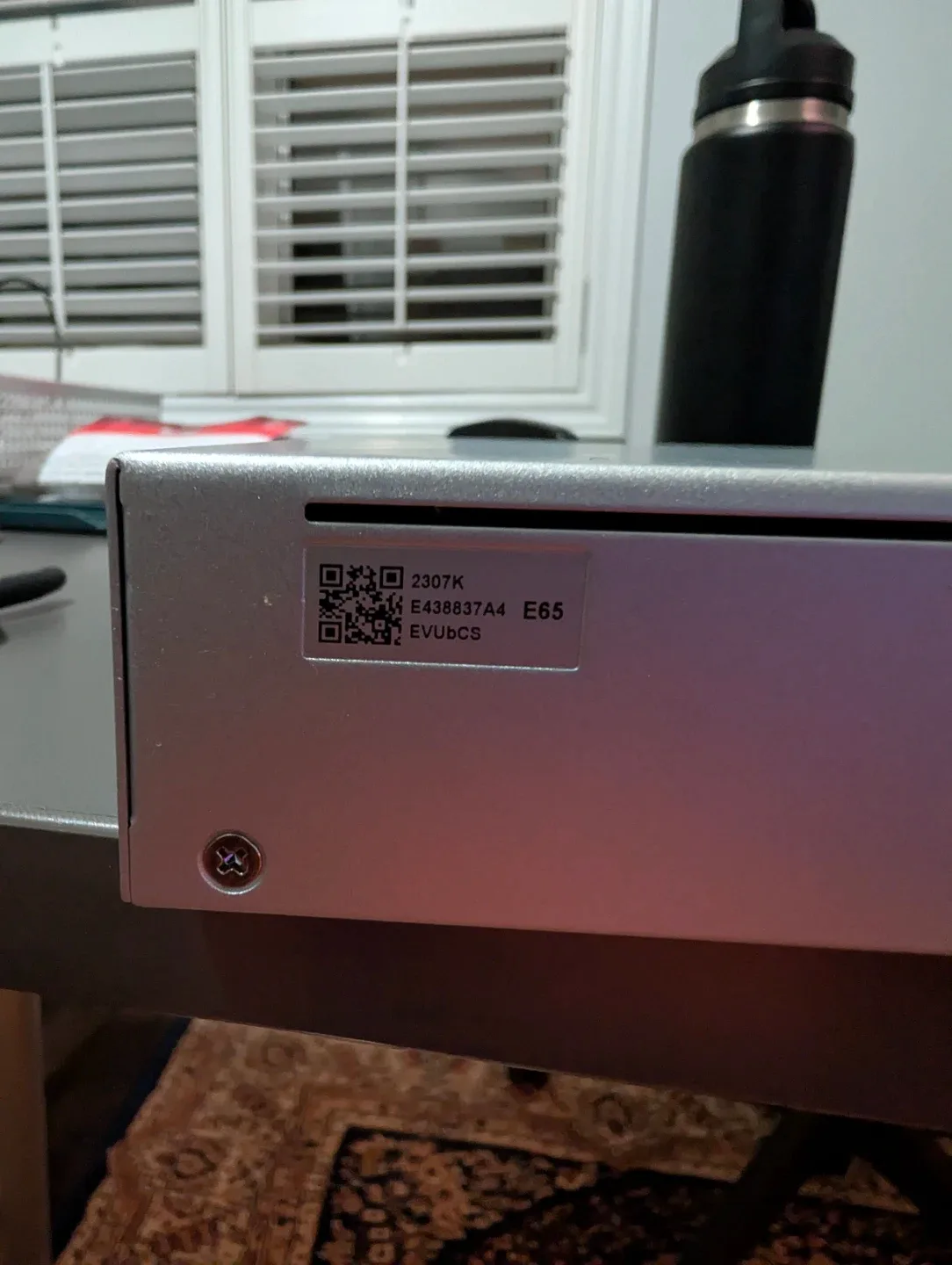 Ubiquiti UniFi USW-48 Network Switch image indicator(4)