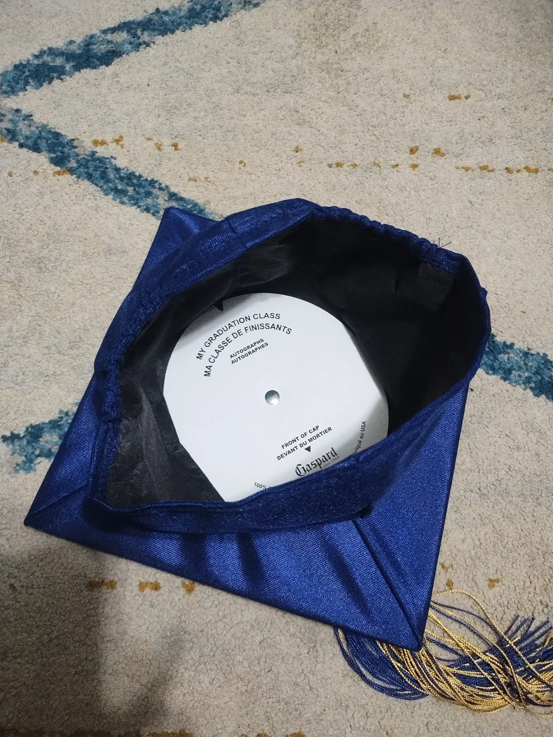 Blue Graduation Cap image indicator(3)