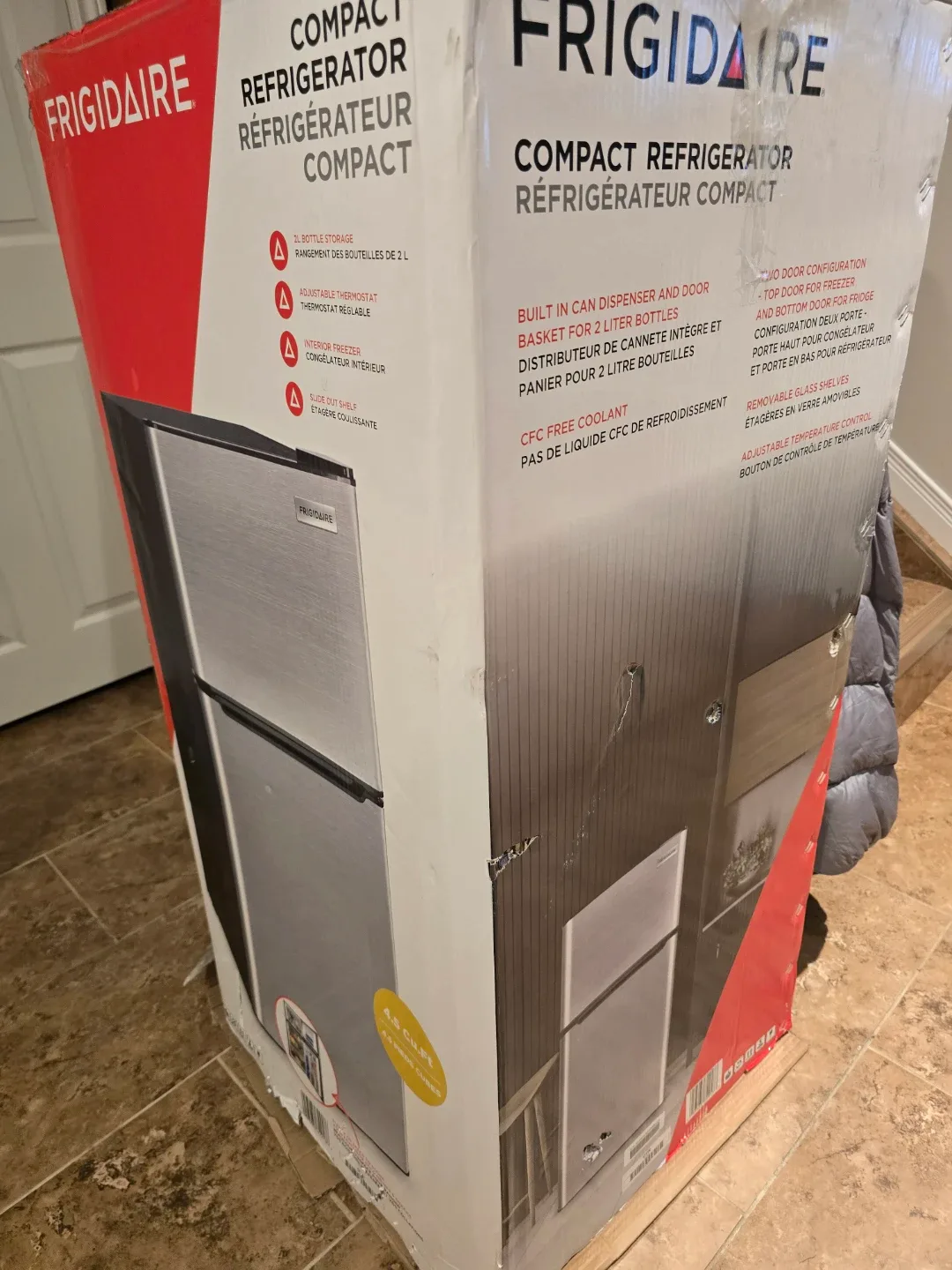 Refrigerator Stainless Steel Frigidaire 4.8 cubic liters image indicator(3)