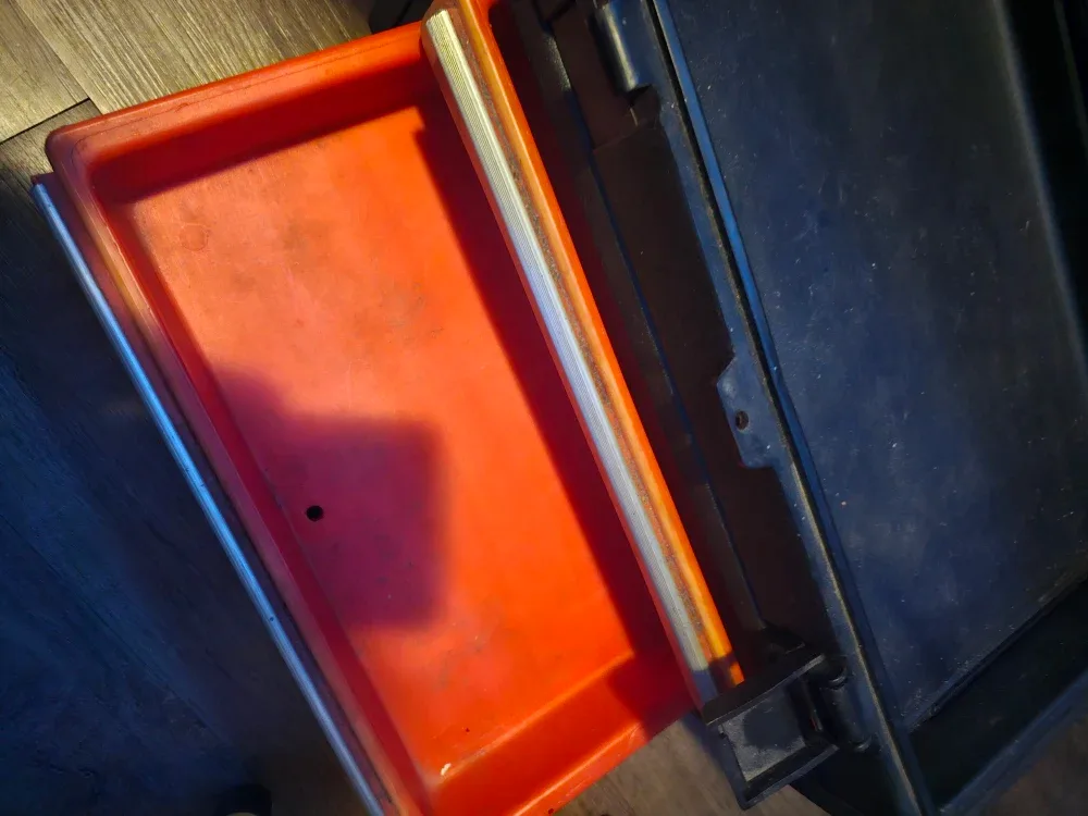 Toolbox with Drawers image indicator(2)