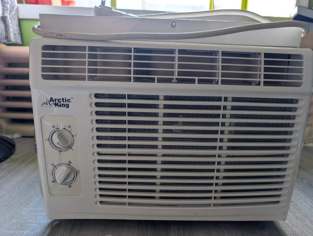 Arctic King Window Air Conditioner - photo 2