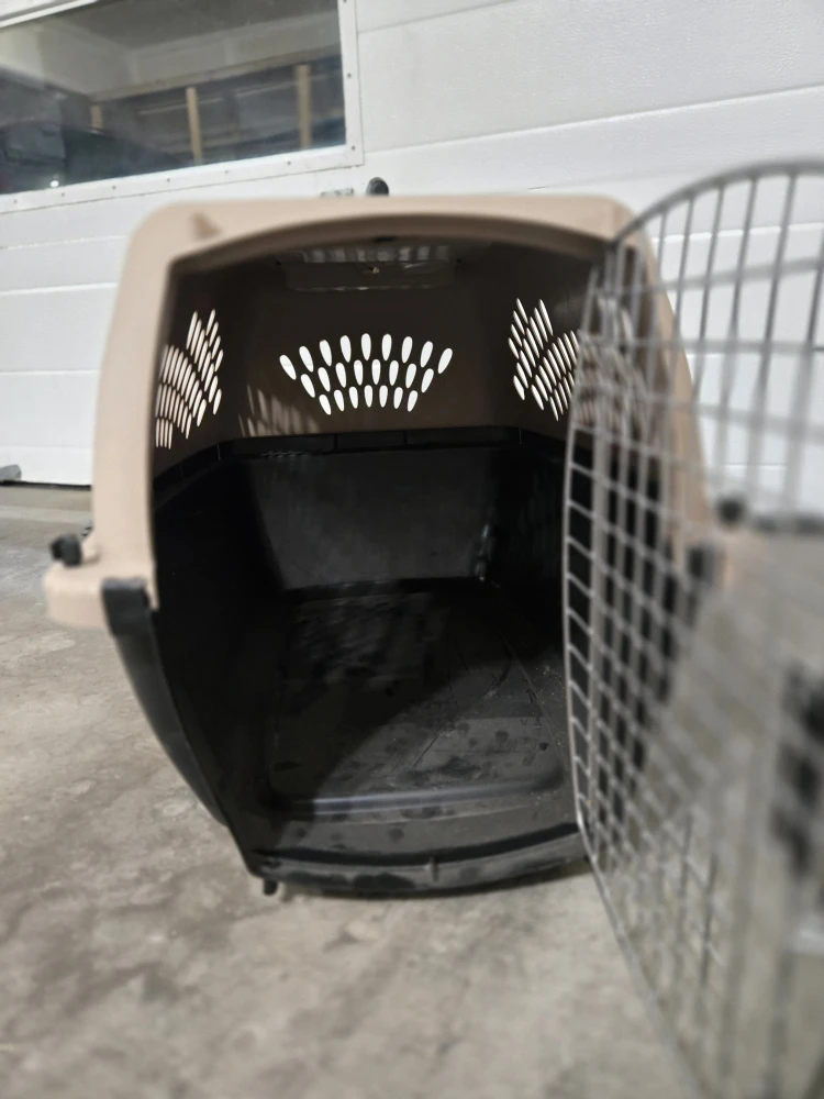 Petmate Pet Carrier 24" - Beige & Black - photo 3
