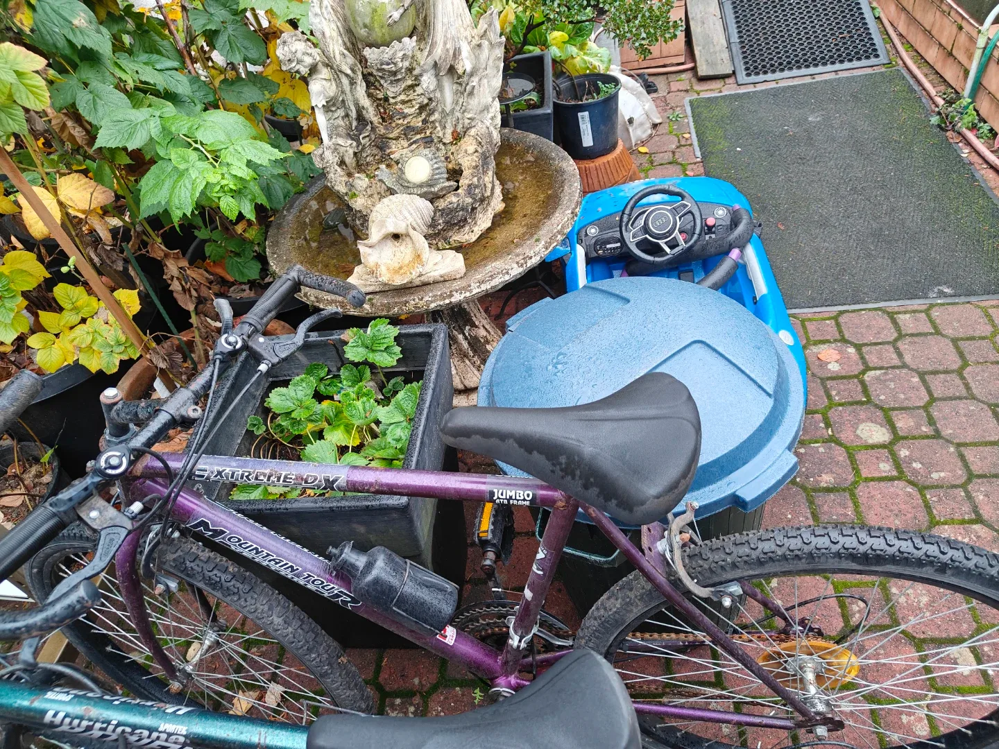 Hurricane Pathfinder Mountain Bike image indicator(2)