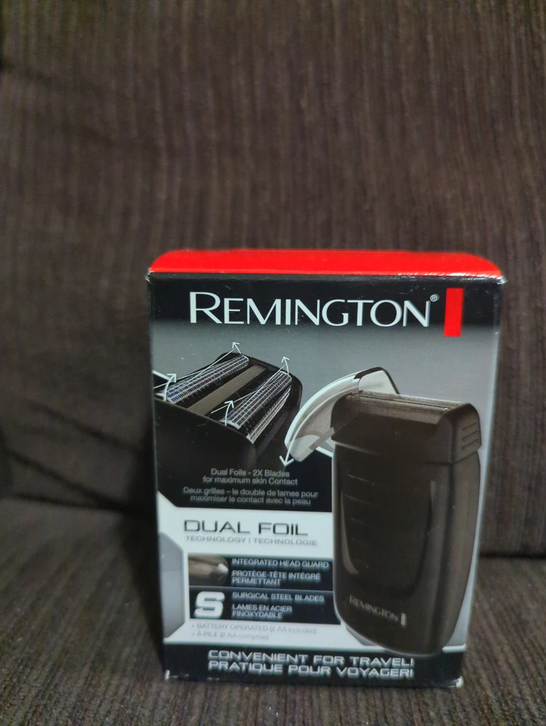 Remington Dual Foil Shaver - Convenient for Travel