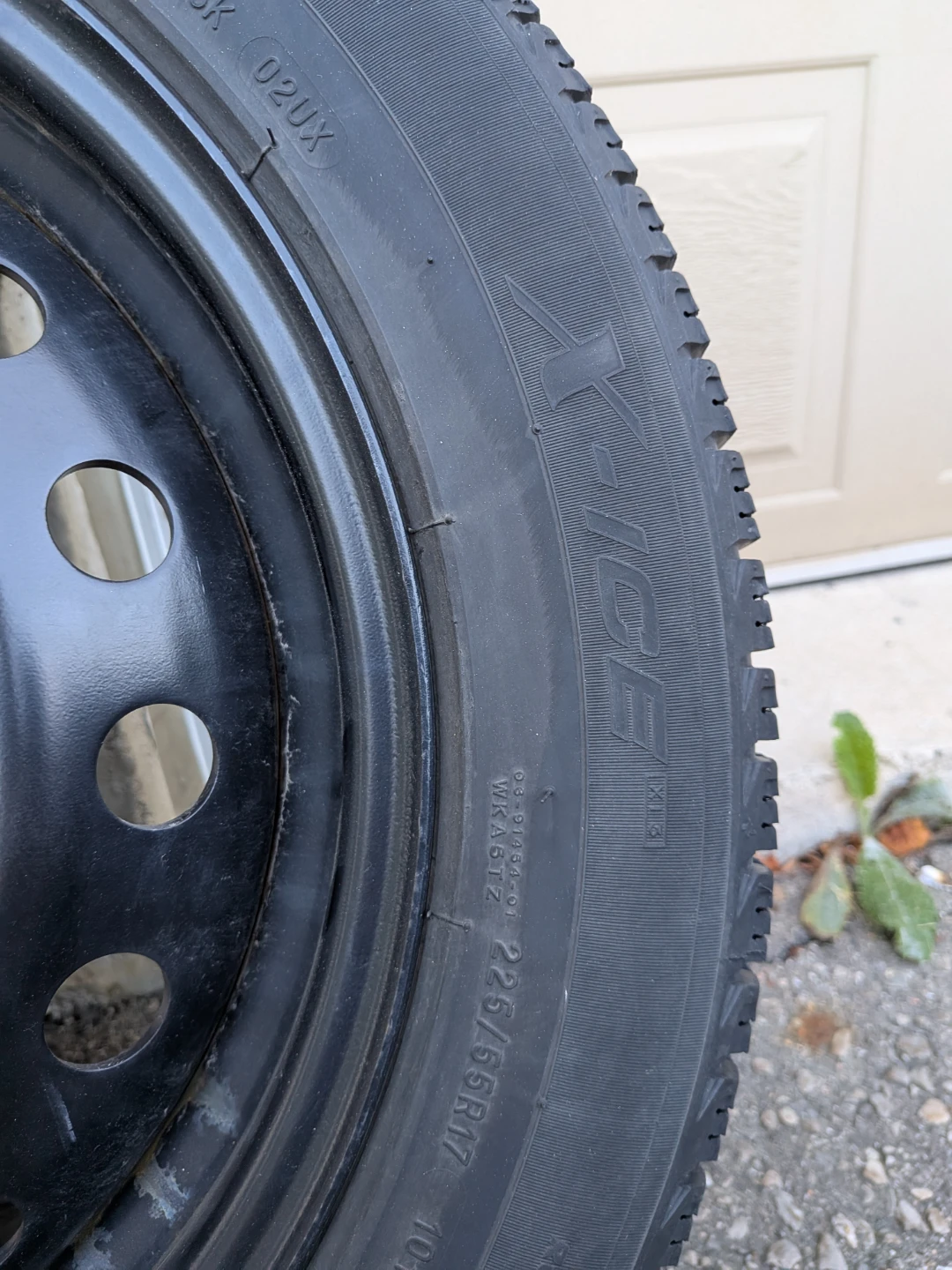 Michelin X-Ice Snow Tire 225/55R17 - photo 2