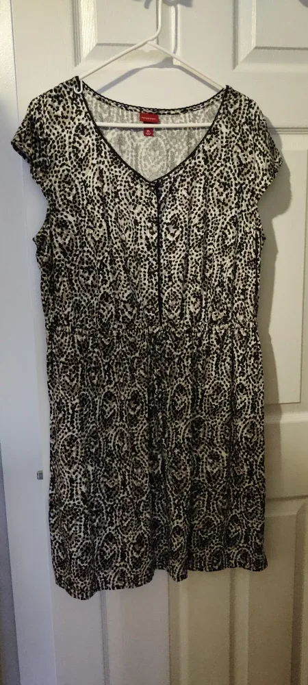 Soprano Dress - Black & White - Size XL