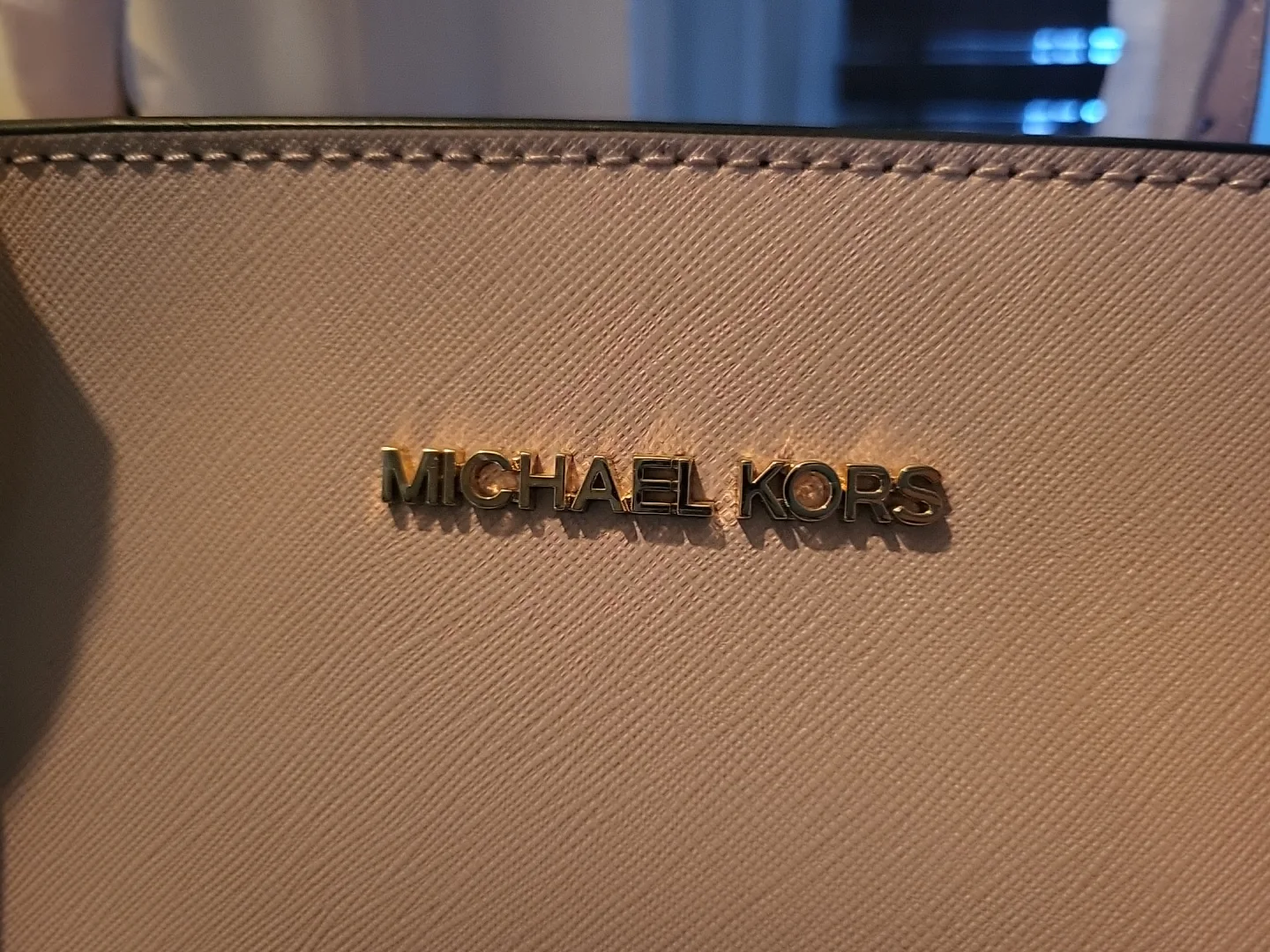 Michael Kors Blush Tote Bag image indicator(2)