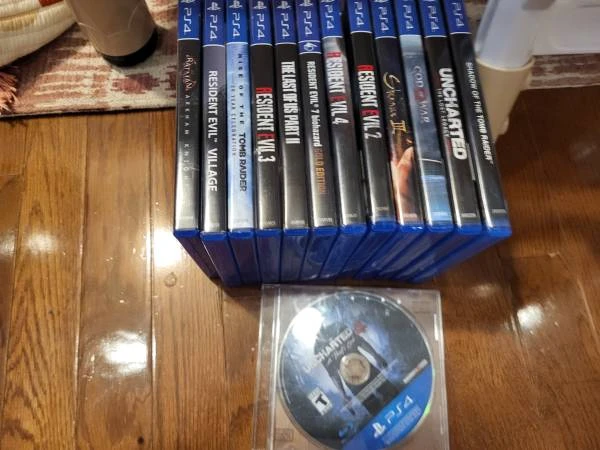 PS4 Games Bundle - Resident Evil, Tomb Raider, Uncharted - photo 3