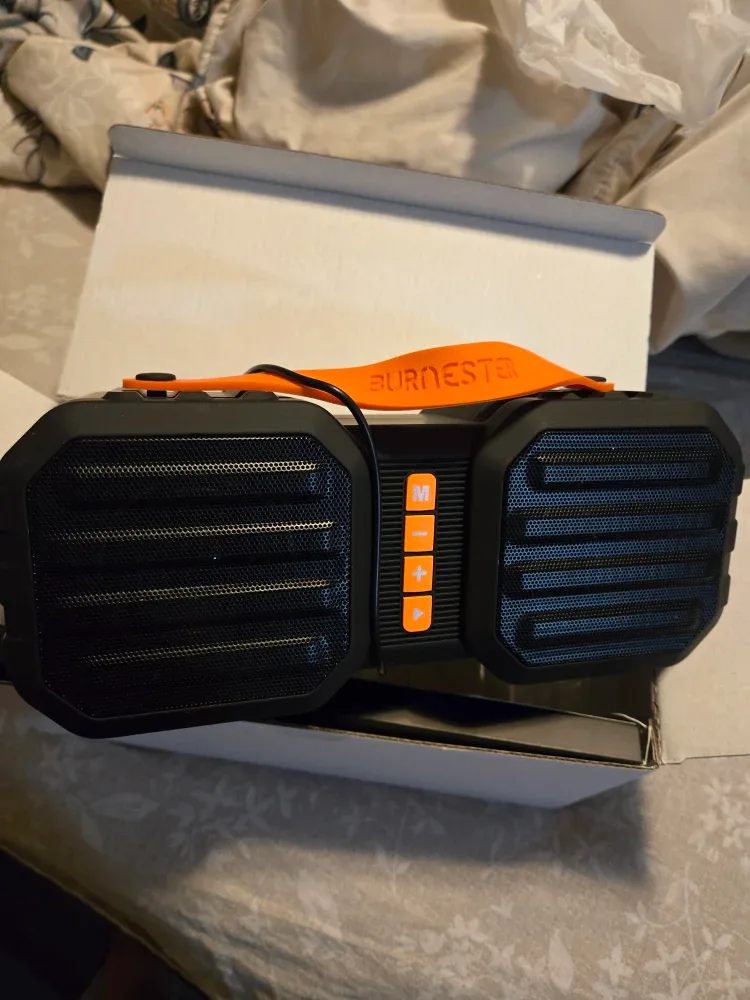 Burnester Portable Bluetooth Speaker - New in Box image indicator(2)