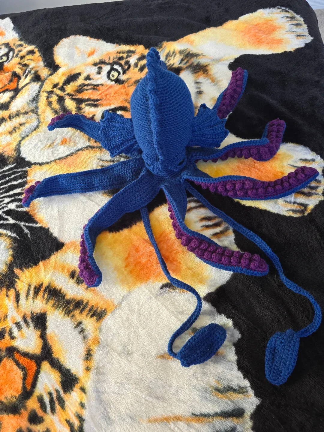 Handmade crochet kracken image indicator(3)